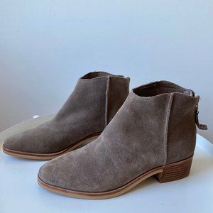 Dolce Vita Suede Booties, Brand New in Box!